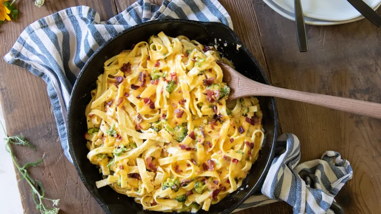 Pimento Mac and Cheese